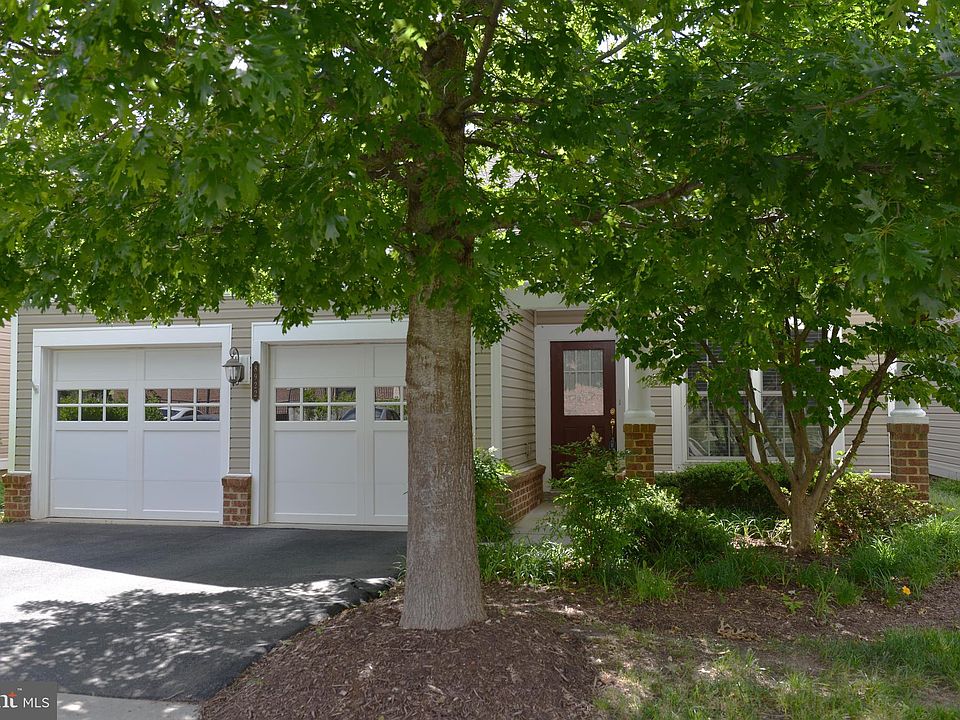 1st image of 8922 Pink Carnation Ct