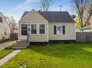 2898 Roosevelt Rd, Muskegon, MI 49441