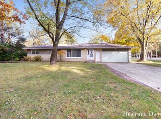 14615 James St, Holland, MI 49424