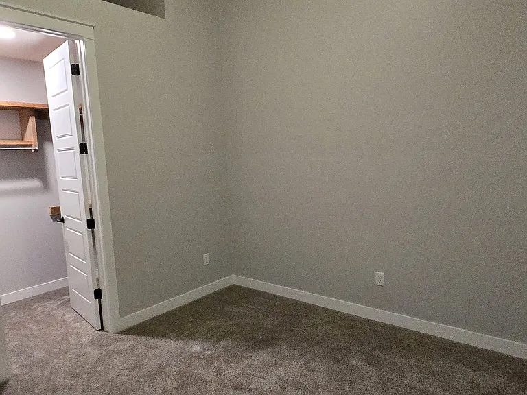 218 N Locust St #210 — Photo 4