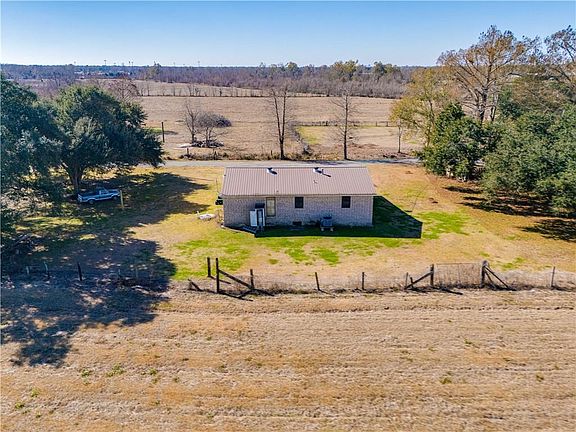 2nd image of 115 Hawky Ln