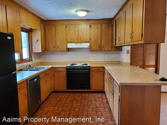 4th image of 5701 Crenshaw Dr