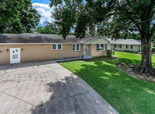 15186 River Rd, Hahnville, LA 70057