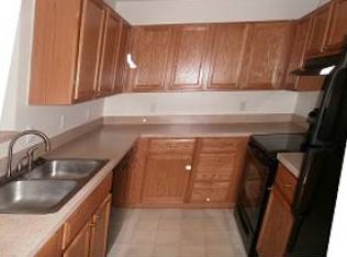 7620 Woodpark Ln APT 102, Columbia, MD 21046