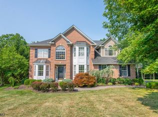 45 Saunders Ln, Hackettstown, NJ 07840