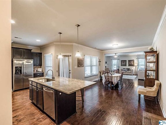 4th image of 3015 Mallard Point Dr SE