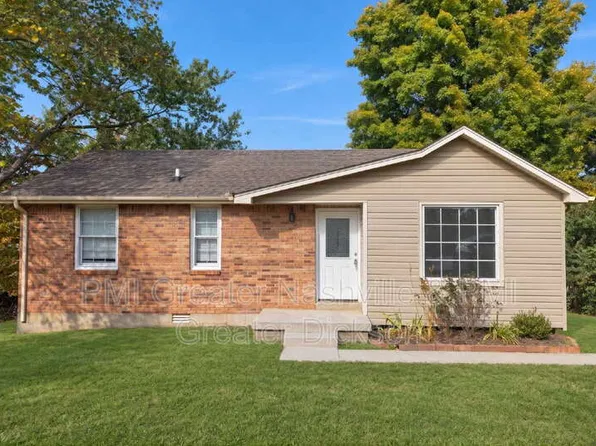 407 Marshall Stuart Dr, Dickson, TN 37055