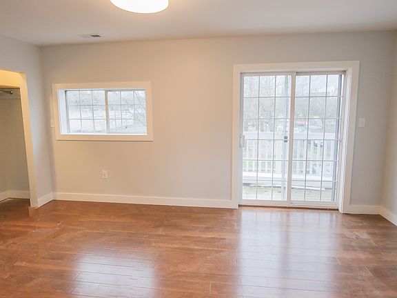Another view of the main bedroom.