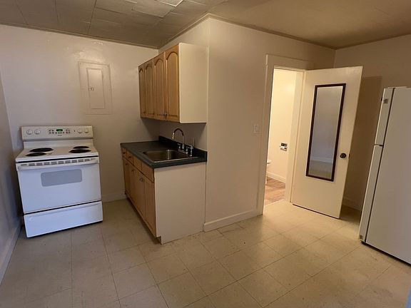 3rd image of 70 Main St #C2