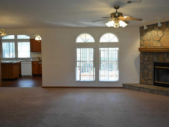 4th image of 8126 Hare Ave