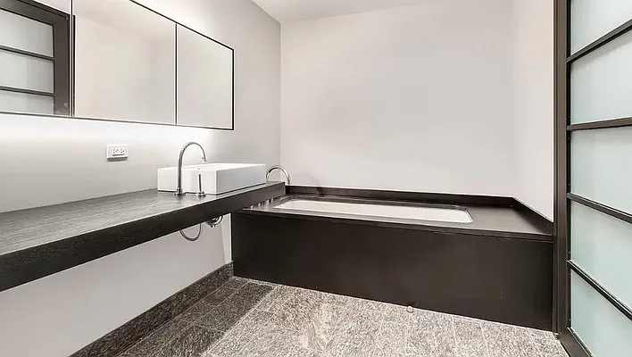 Rented by Oxford Property Group | media 19