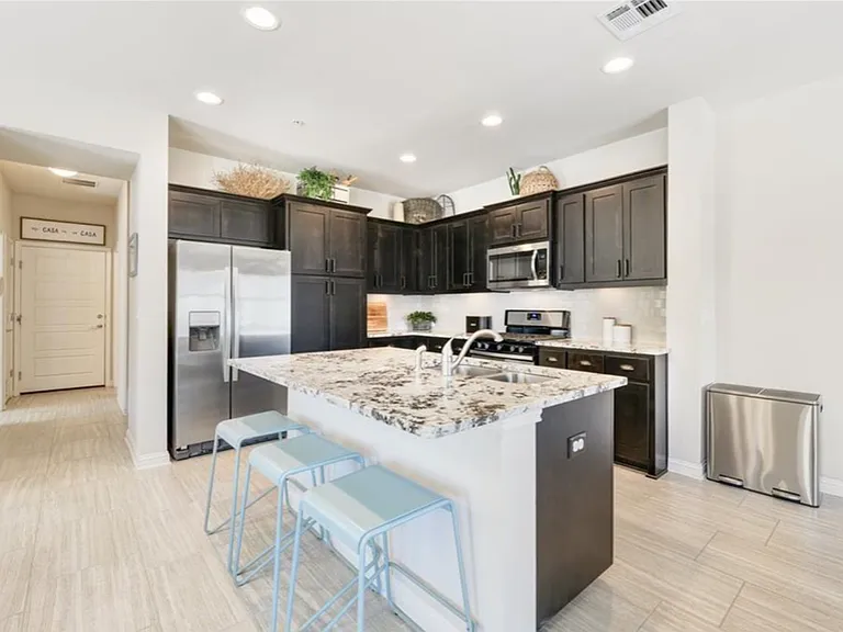 13800 Lyndhurst St #261 — Photo 5