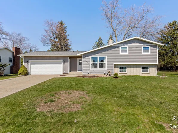 1137 Gezon Pkwy SW, Wyoming, MI 49509