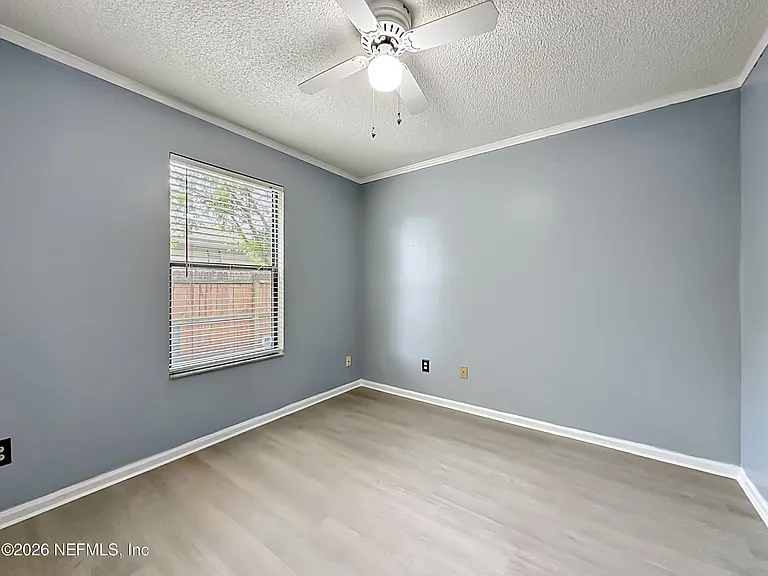 341 Hickory Hollow Dr N — Photo 13