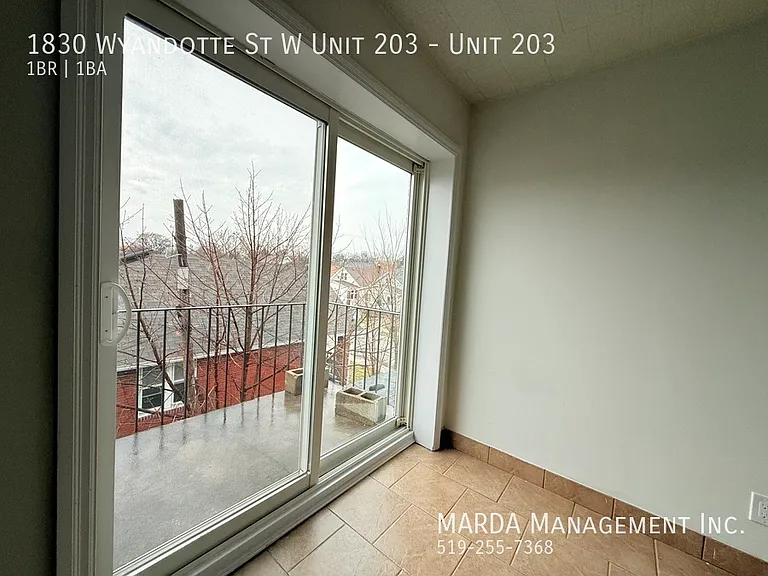 1830 Wyandotte St W #203 — Photo 5