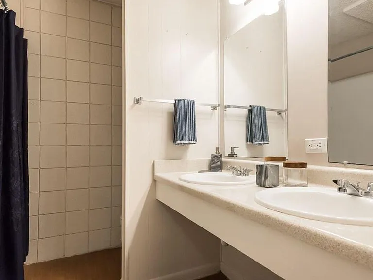 Casa Del Rio Apartments — Photo 9