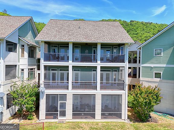 4th image of 300 Banister Dr #201