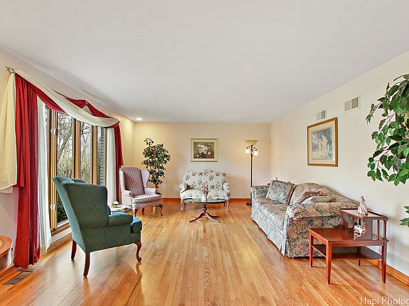 4th image of 27165 W Ivanhoe Ct