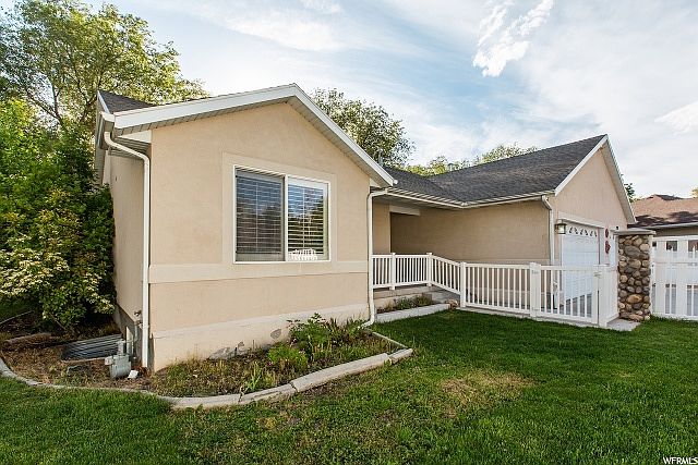 1st image of 1270 E Grove Hollow Ct