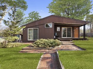 1691 Noyac Rd, Southampton, NY 11968
