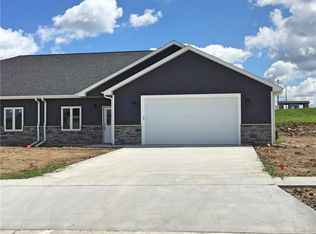 205 8th Ave, Sully, IA 50251