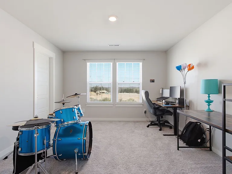 277 Casper Dr — Photo 21