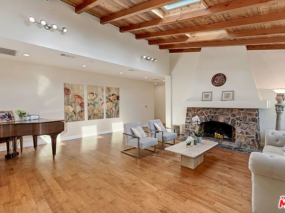 2nd image of 430 N Sierra Madre Blvd