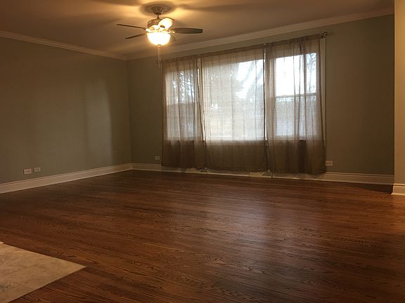 3rd image of 11124 Boeger Ct