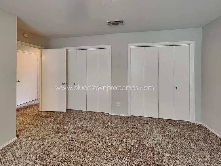 2414 S Graham Dr — Photo 10