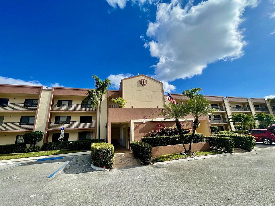 1st image of 10603 W Clairmont Circle #111