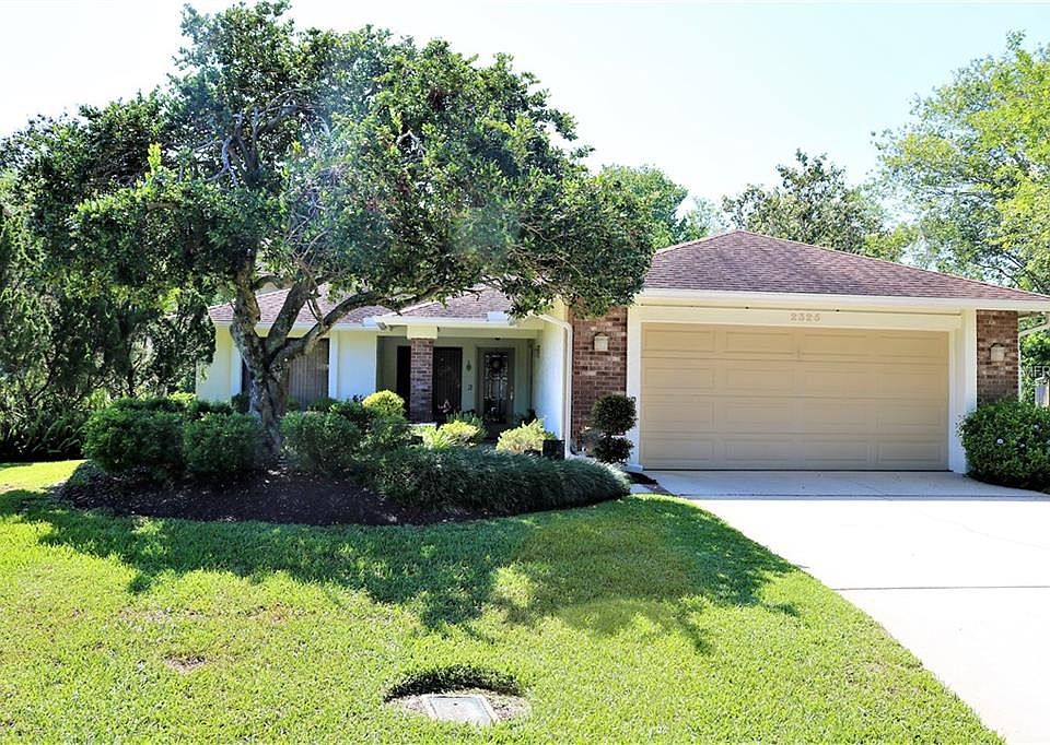 1st image of 2325 N Walden Pl