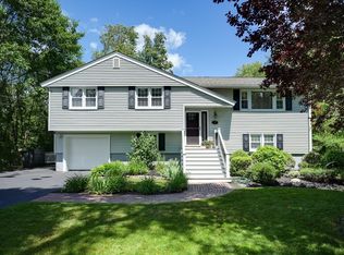 2 Maud Graham Cir, Burlington, MA 01803