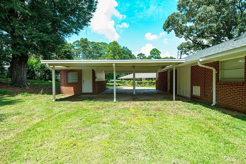 511 Pinehill Road - 1 — Photo 2