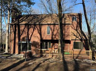 1422 Governors Dr SE, Huntsville, AL 35801