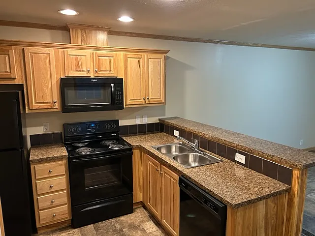 625 15th St SE — Photo 53