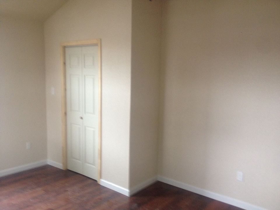 1st image of 310 Phyllis St