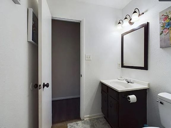 2nd image of 3832 Sugar Creek Cir