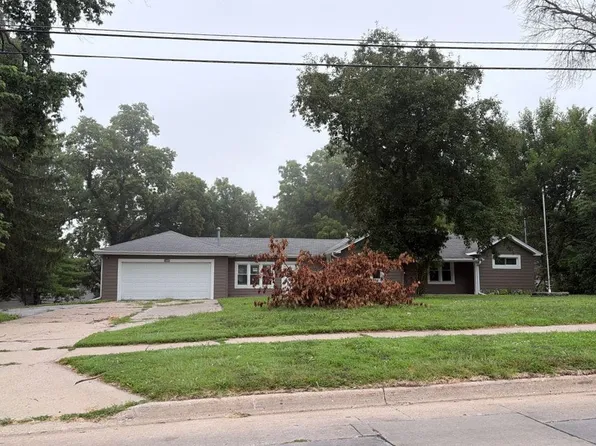 1600 Evergreen Ave, Des Moines, IA 50320