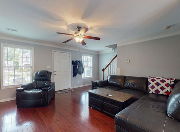5th image of 2722 Tuberose Ln