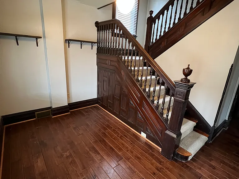 271 Dravo Ave — Photo 2