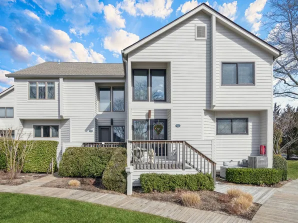 68 W Water St #1, Sag Harbor, NY 11963