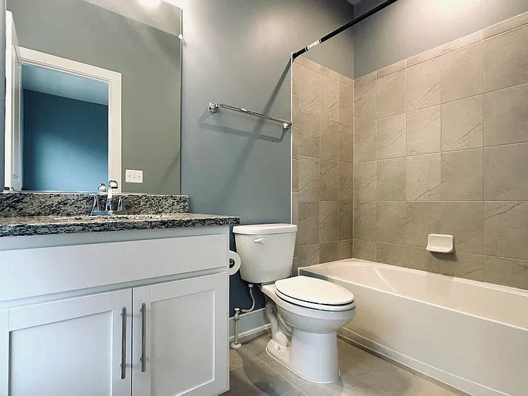 1009 Rockwell Ave — Photo 29