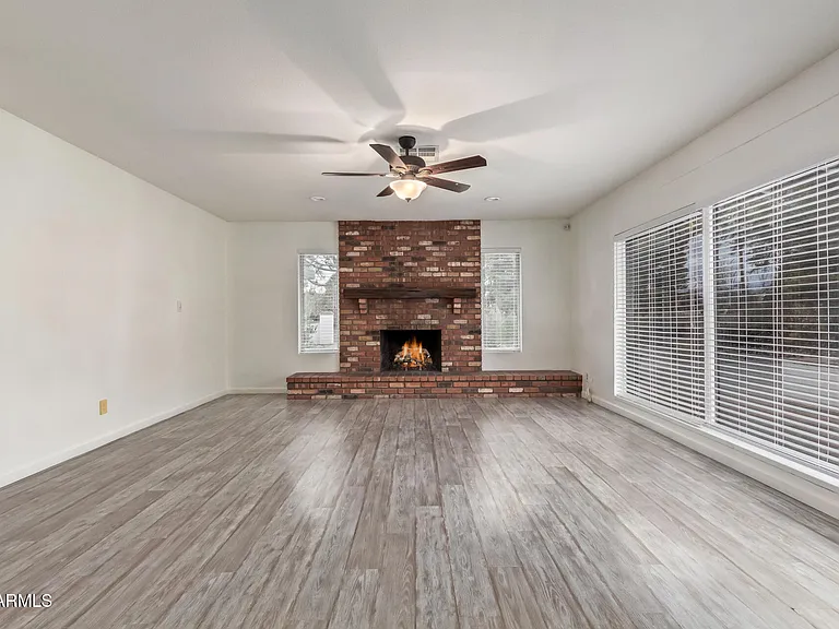 5401 E Exeter Blvd — Photo 13