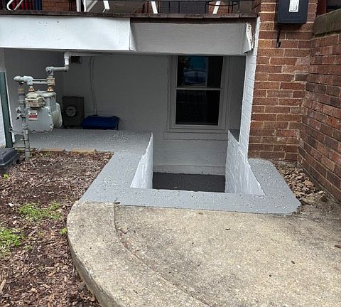 3rd image of 1484 Newton St NW #1
