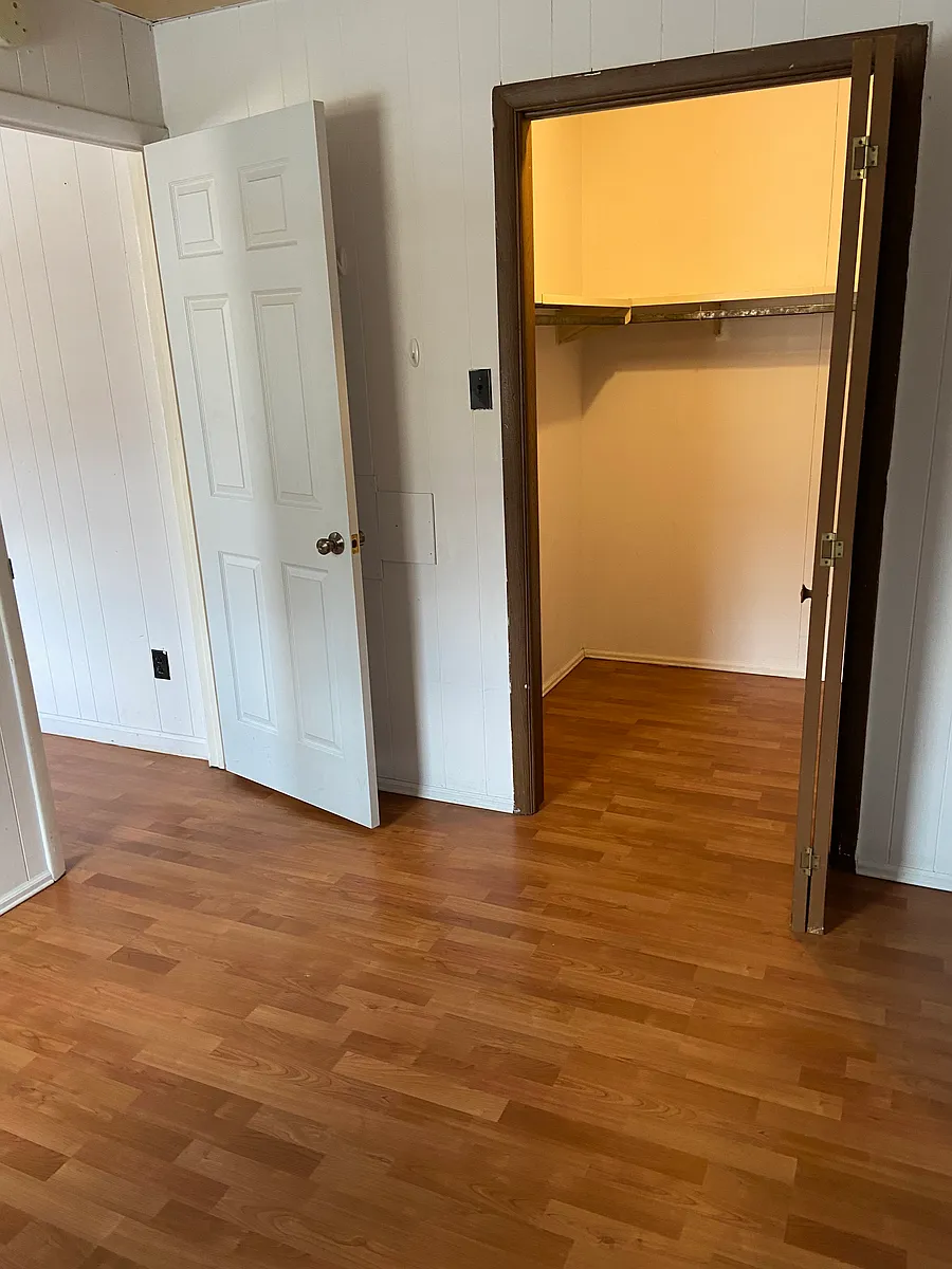 Primary Photo - 722 Philadelphia St #3
