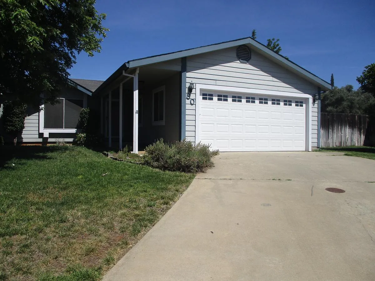 80 Orchardcrest Dr photo 1