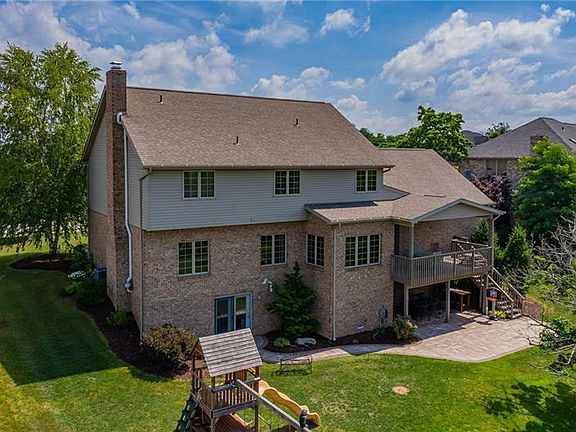 2nd image of 7918 Oxford Ct