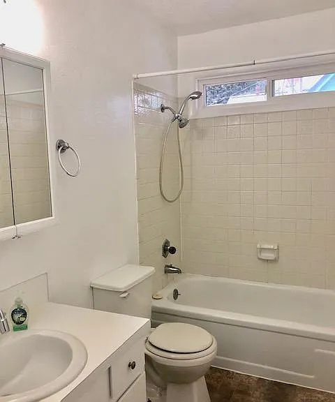 1720 Fife Ave — Photo 7