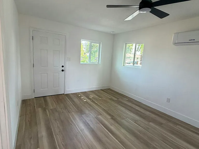 4126 E Burns Ave — Photo 5