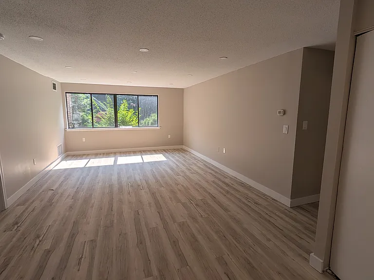 48A116 Avonwood Rd #116 — Photo 7